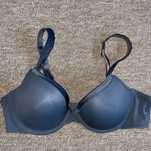BNWOT Dominique gray 38C bra